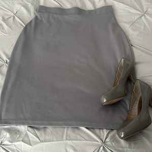 Jupe de Abby, size Large, gray midi skirt